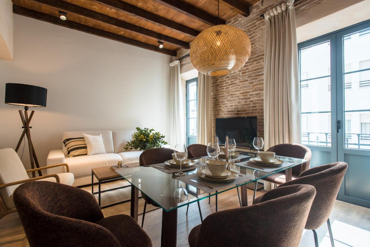 La Silleria De Triana By Magno Apartments Севилья Экстерьер фото